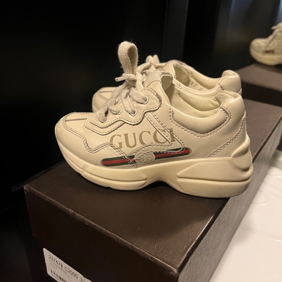 Gucci - Picture 3 of 6